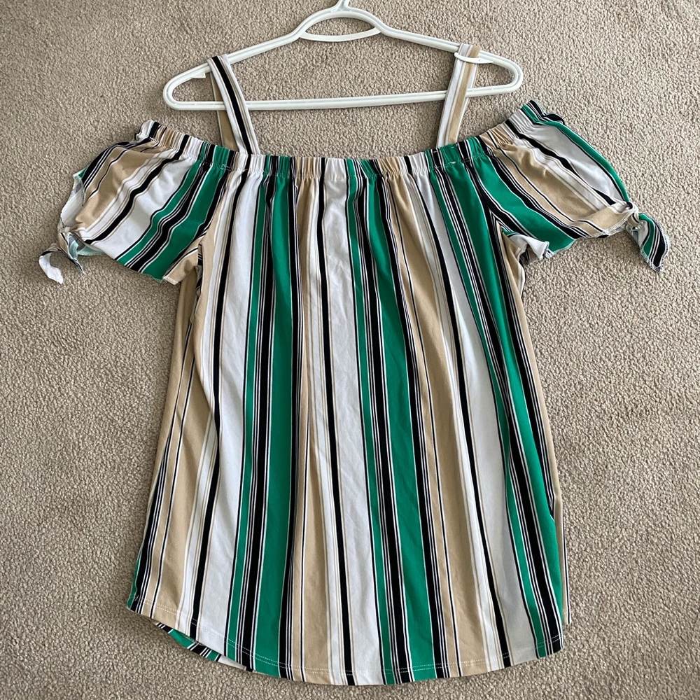 Off shoulder shirt